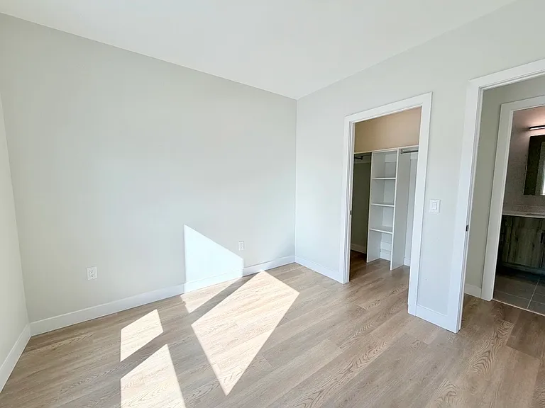 7219 Sharon Ave — Photo 11