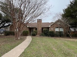 214 Pecan Creek St, Red Oak, TX 75154