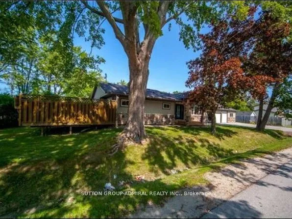 306 Glenwoods Ave, Georgina, ON L4P 2W8