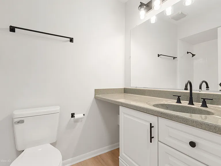 3008 Roberts Dr #7 — Photo 10