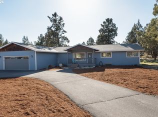 64215 Hunnell Rd, Bend, OR 97703