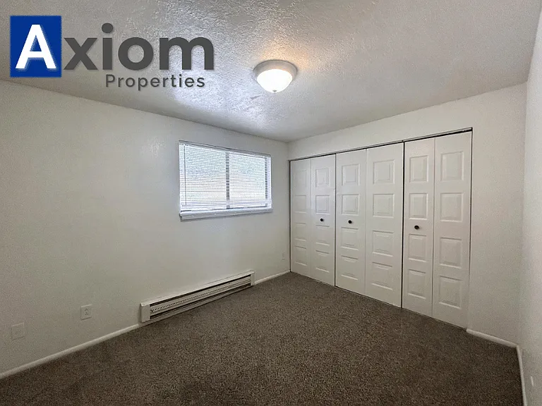 2117 Marigold St #1 — Photo 10