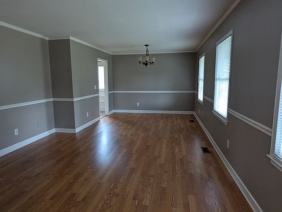 3rd image of 4305 Goldenrod Dr