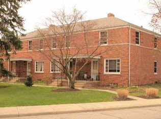 25 E Henderson Rd #B, Columbus, OH 43214