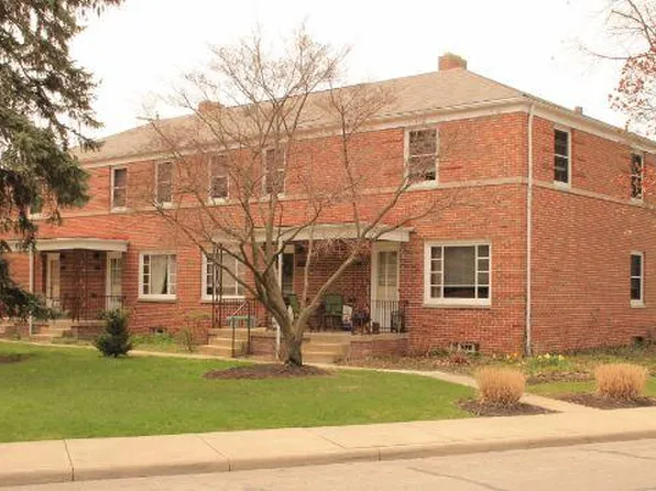 25 E Henderson Rd #B, Columbus, OH 43214