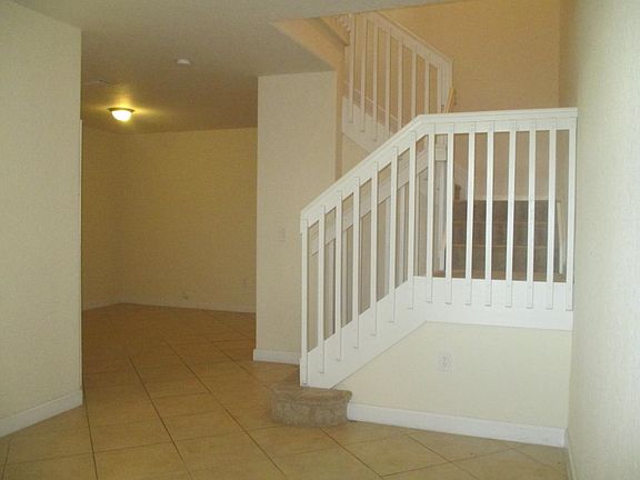 2nd image of 1446 SE 26th Ave
