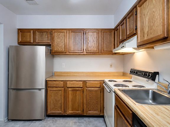 2nd image of 4240 Crystal Ct Unit 3C