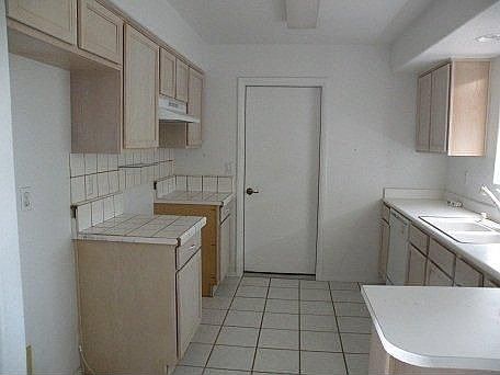 2nd image of 3164 Desert View Ct