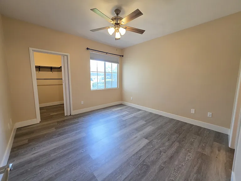 9050 W Warm Springs Rd #1077 — Photo 16