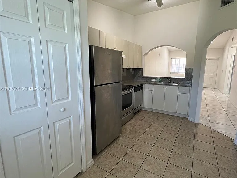 2931 SE 12th Rd #20455 — Photo 5