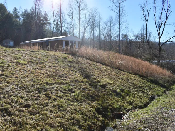 4 Taylor Rd, Middlesboro, KY 40965