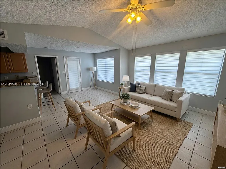 15560 SW 104th Ter #611 — Photo 4