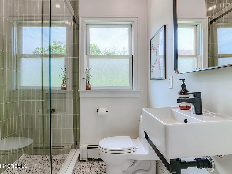 1503 Emory St — Photo 35