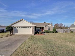 24 Meadow Ridge Loop, Maumelle, AR 72113