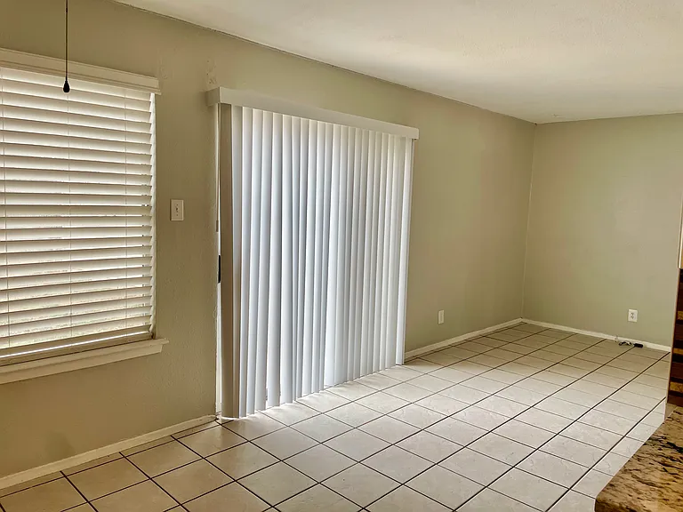 601 Ramble Ln #B — Photo 4