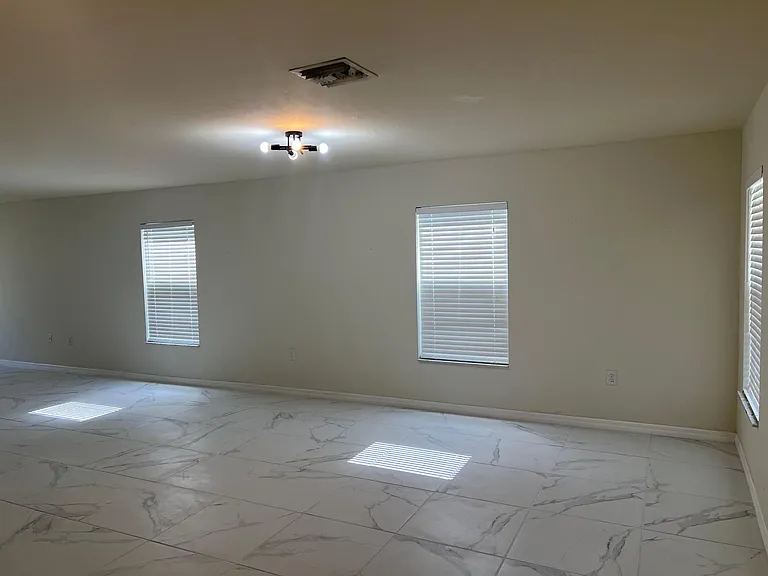 10329 Canal Brook Ln — Photo 13