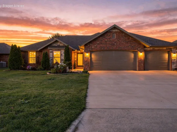 5660 S Cottonwood Drive, Battlefield, MO 65619