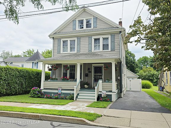 3rd image of 143 Butler St