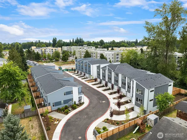 1518 Hollow Dale Place #E, Everett, WA 98204