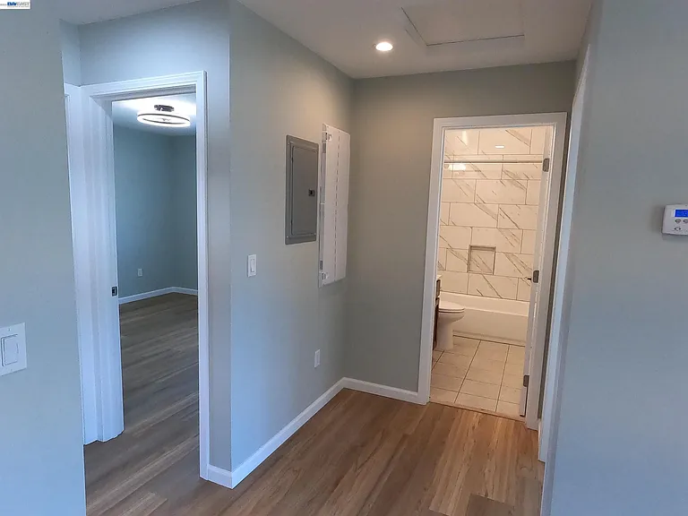 722 Foothill Blvd — Photo 17