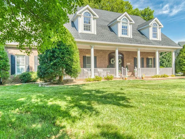 1545 Shady Ridge Ct, Bowling Green, KY 42104