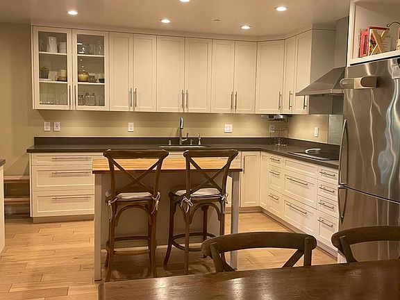 2nd image of 1515 Floribunda Ave APT 102