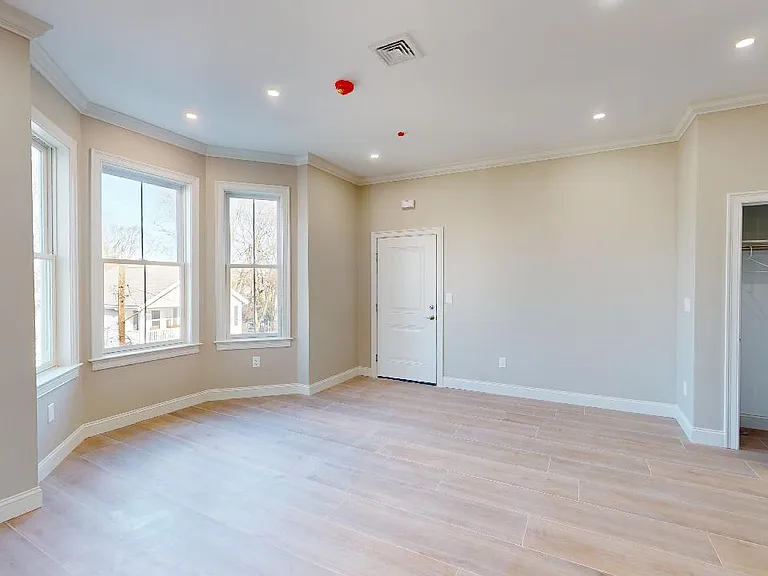 105 Hooker St #2 — Photo 7
