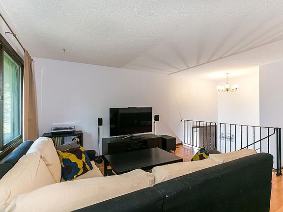 5th image of 1009 145th St E