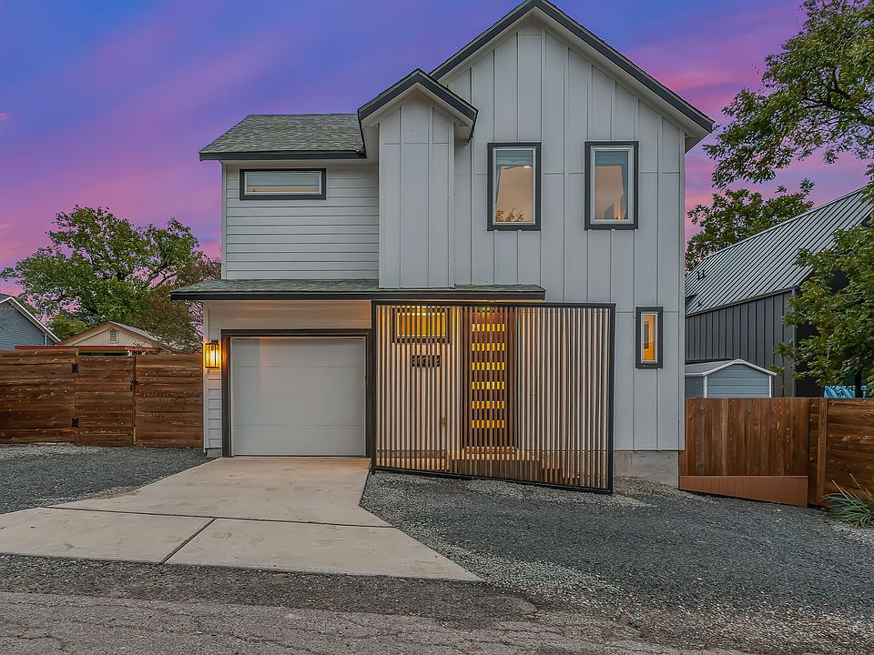 1st image of 2606 Oaklawn Ave #2