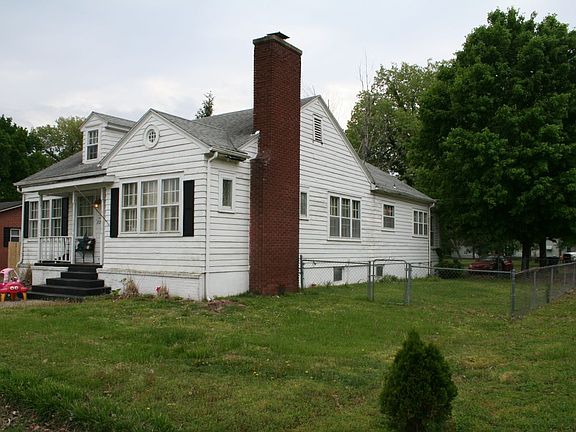 2nd image of 212 W Olive St