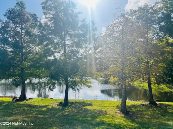 1823 BISCAYNE BAY Circle, Jacksonville, FL 32218
