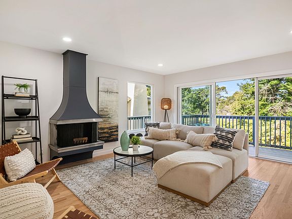 3rd image of 22 Rydal Ct