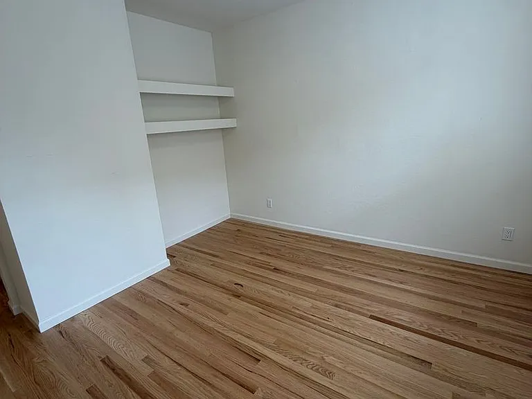 524 Guerrero Street (524r) — Photo 3