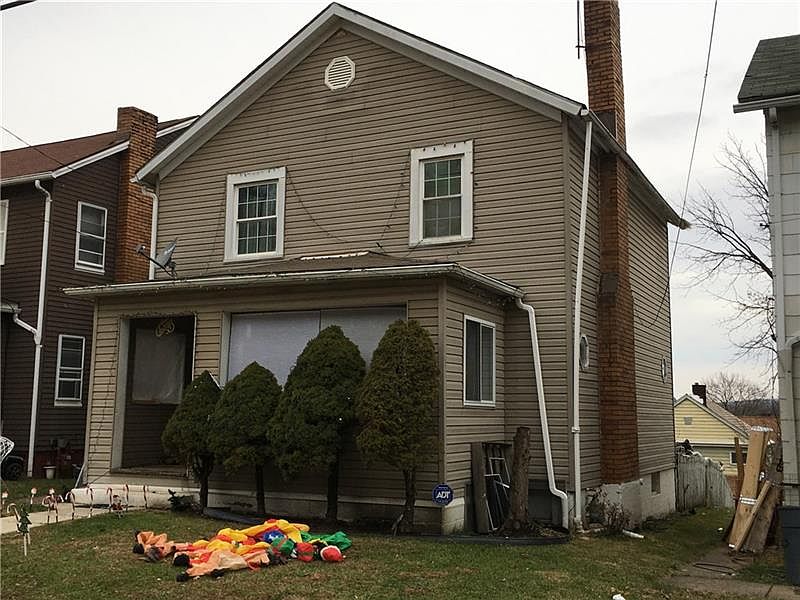 2nd image of 1130 Wade St