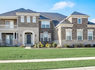 11173 Glen Avon Way, Zionsville, IN 46077