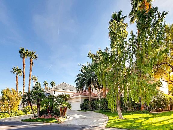 3rd image of 3164 Bel Air Dr