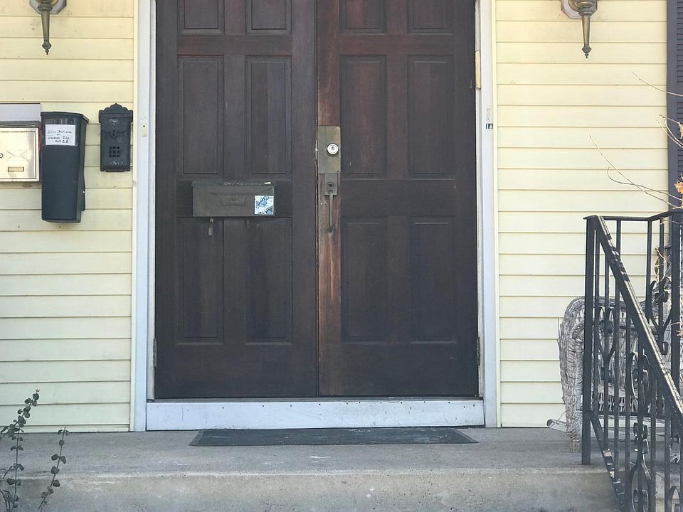2nd image of 18 Cliff St APT 2