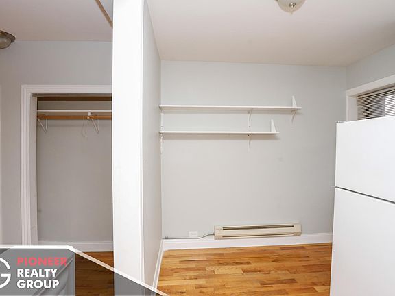 2nd image of 1347 N Dearborn St #207SW
