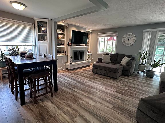 3rd image of 603 W Hampton St #2