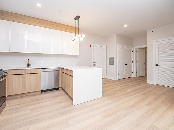 4th image of 6710 Park Ave Unit 204