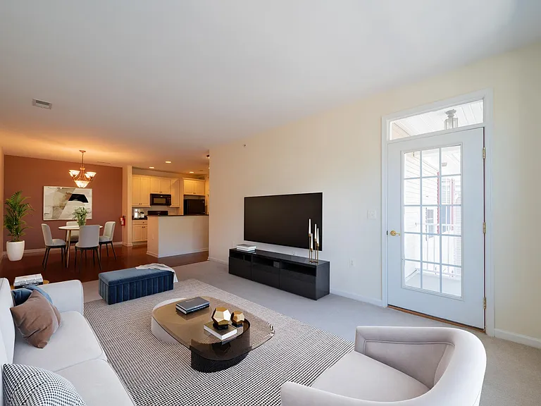 539 Sophee Ln #539 — Photo 35