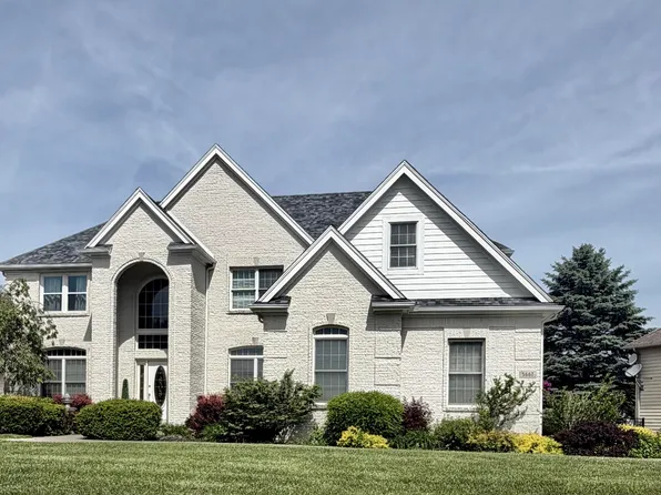 5667 Walnut Cove Rd, Sylvania, OH 43560