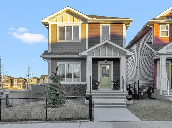 1100 W Bayview Gdns SW, Airdrie, AB T4B 5K4