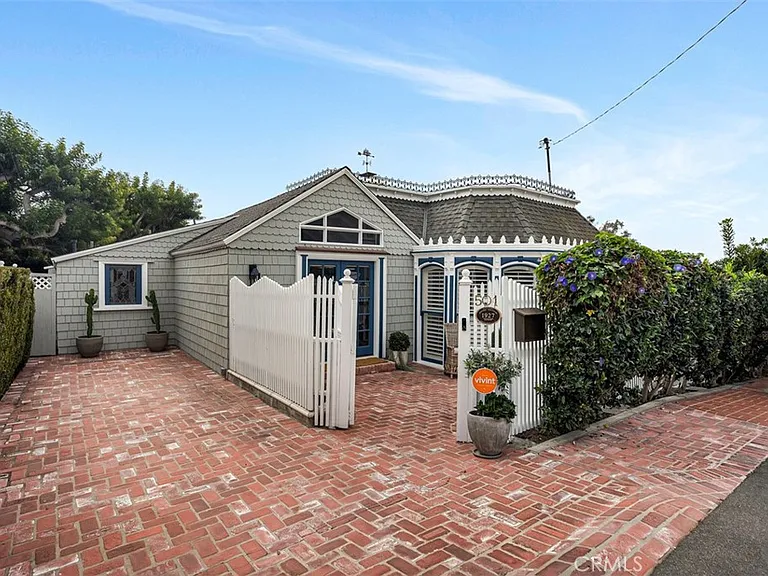 501 Lombardy Ln — Photo 2