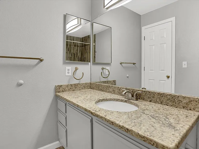 6425 S Dayton St #107 — Photo 21
