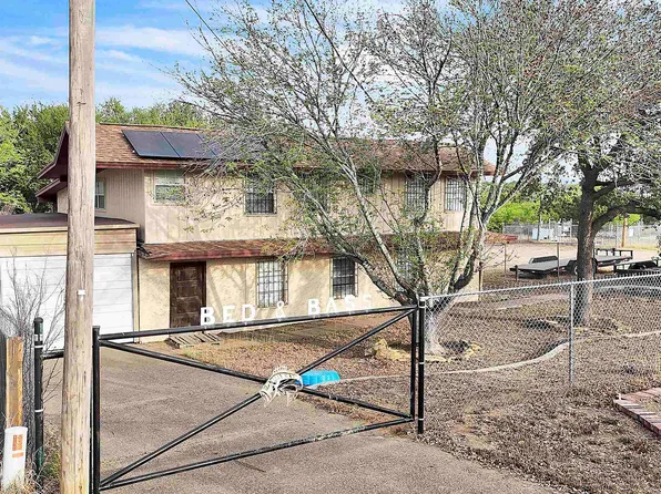 130 N Jab Dr, Zapata, TX 78076