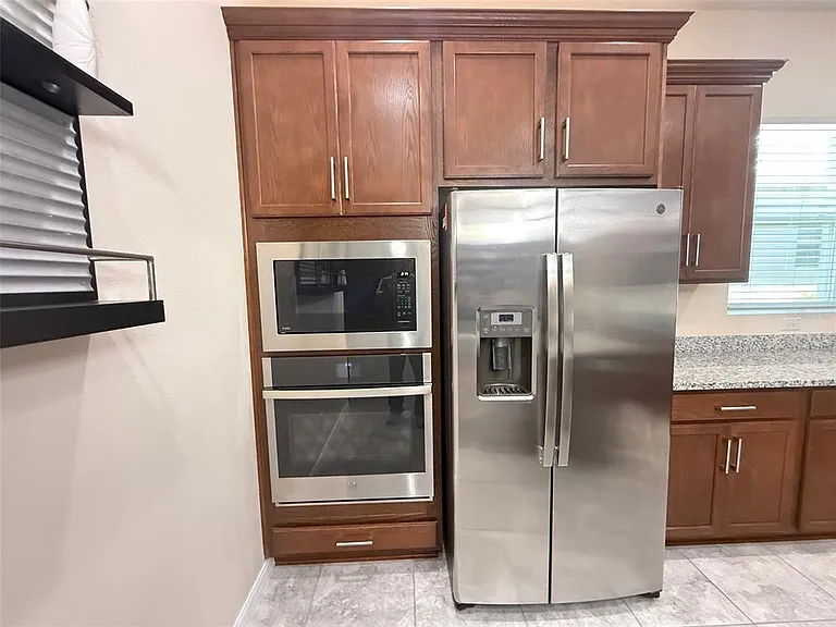 2074 Brillante Dr — Photo 6