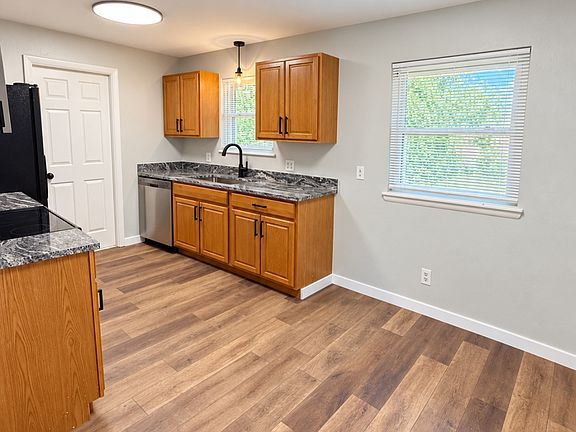 3rd image of 313 Asbill Ave