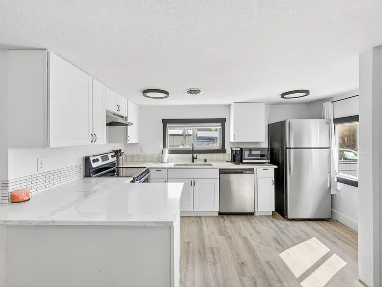 810 Smith Ave — Photo 10
