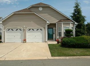 18 Lookout Dr, Manahawkin, NJ